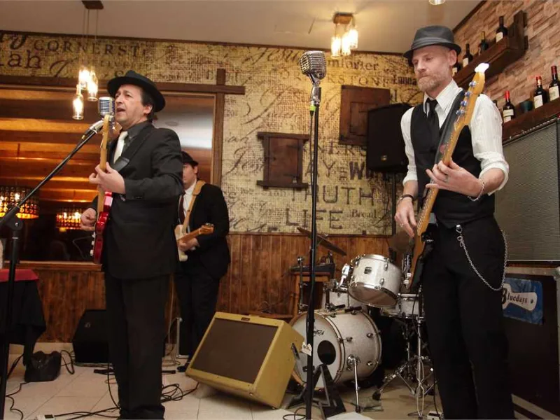 Actuación de Blues Days en Tinto y Leña