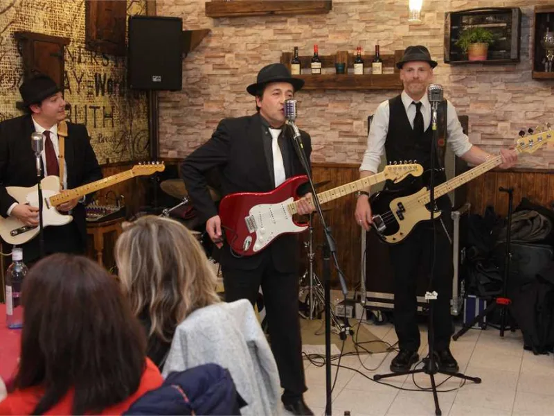 Actuación de Blues Days en Tinto y Leña