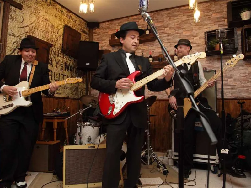 Actuación de Blues Days en Tinto y Leña