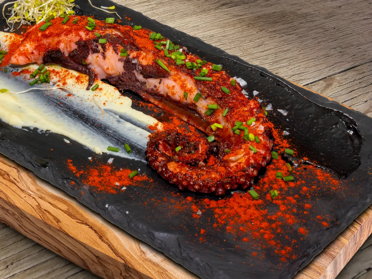 Platos a la brasa de Tinto y Leña