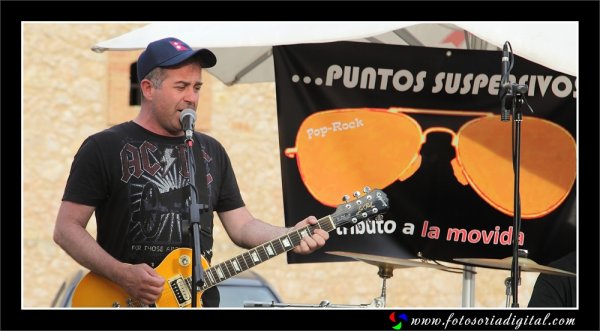 Actuación de Puntos Suspensivos en Tinto y Leña, foto 36 de 47